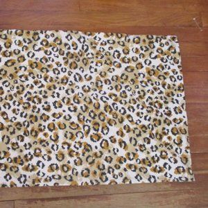 Vintage 1960s  Tastemaker by Mohawk Leopard Print pillowcase